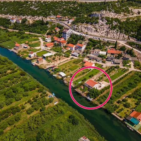 Mostina Near River Lejlighed Ploce (Dubrovnik-Neretva)