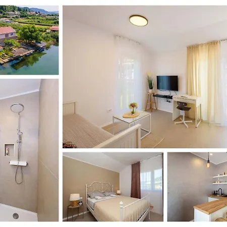 Apartment Mostina Near River