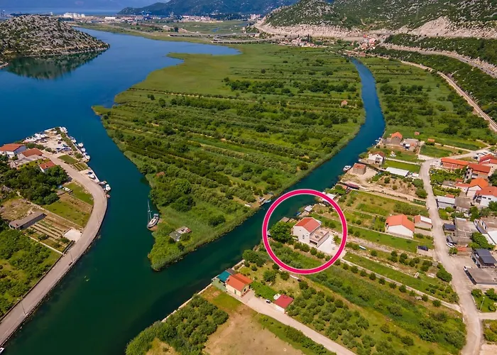 Mostina Near River * Ploce (Dubrovnik-Neretva)