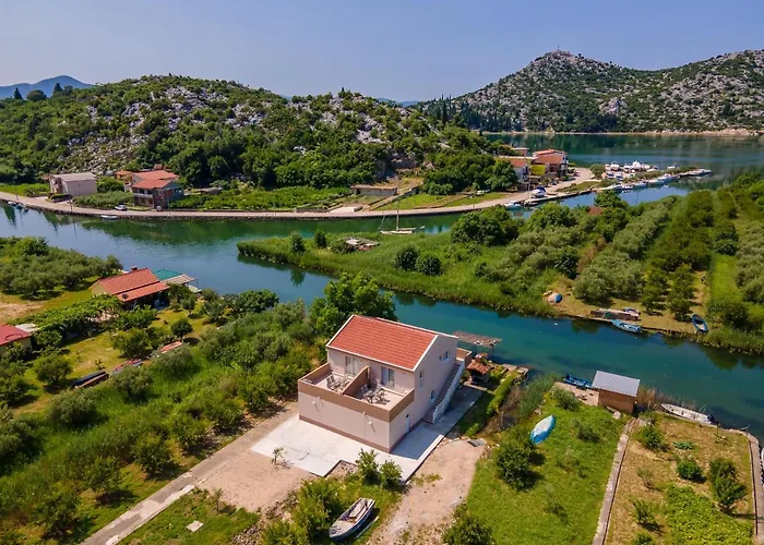 Mostina Near River Apartment Ploce (Dubrovnik-Neretva)