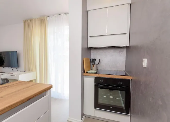 Apartment Mostina Near River